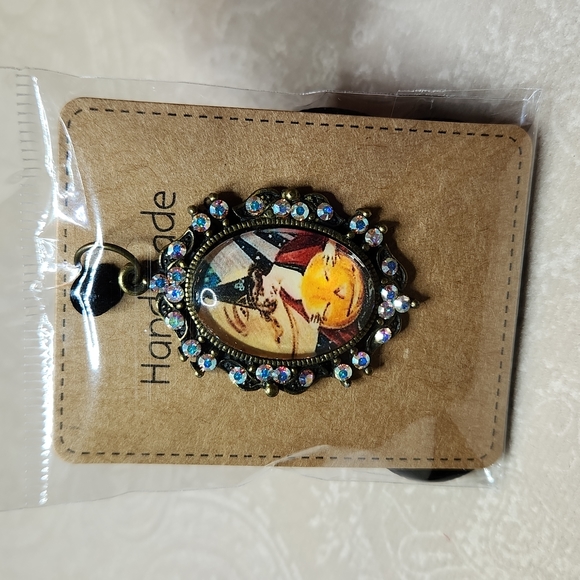 NEW! Handmade glass pendant, genuine Swarovski crystals. Halloween witch! 🎃 😍 - Picture 7 of 8